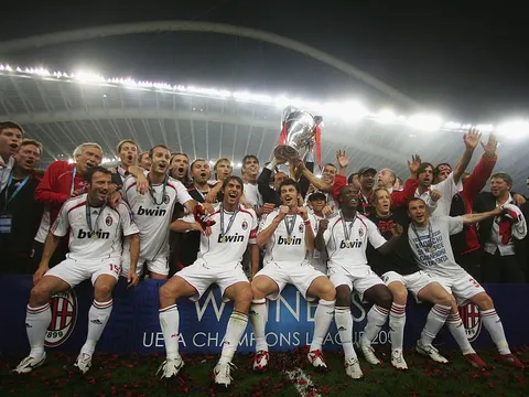 Khi AC Milan tìm lại vương miện giữa lòng Athens