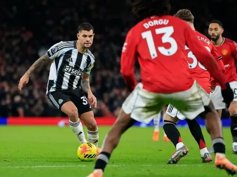 Romano làm rõ sự thật vụ Man Utd mua Bruno Guimaraes