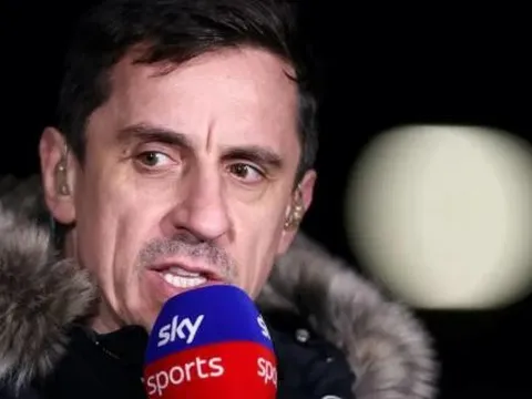 Gary Neville tiến cử 3 HLV vĩ đại thay thế Carrick tại Man Utd