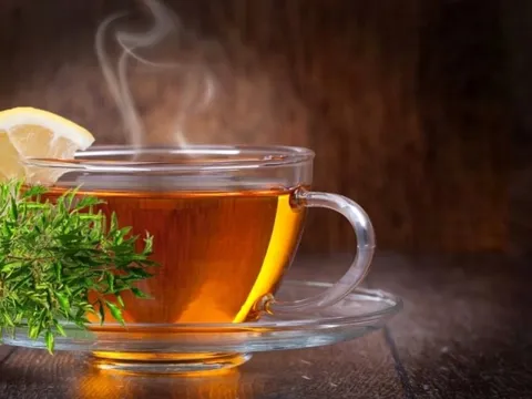 5 người không nên uống nước đinh lăng