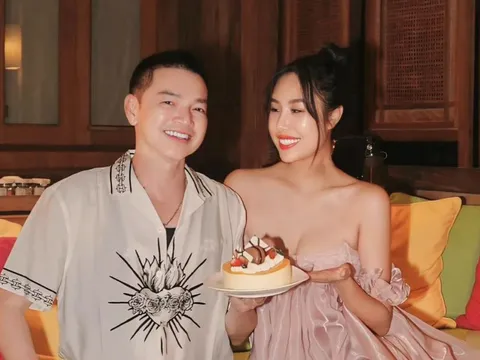 Nghệ sĩ Quang Minh nói gì khi được hỏi về chuyện tình cảm với vợ kèm 37 tuổi