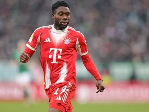 Tin đồn chuyển nhượng tối 21/3: MU quan tâm Alphonso Davies; Arsenal tranh Rashford