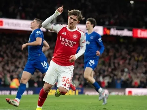 Quyết định loại Max Dowman cho thấy tầm nhìn của Tuchel