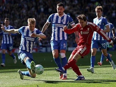 Rob Green chê Liverpool mất trục xương sống sau trận thua Brighton