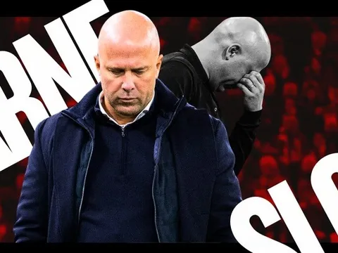 Kỳ nghỉ quốc tế có phải dấu chấm hết cho Slot ở Anfield?