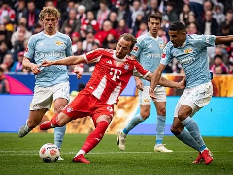 Harry Kane cán mốc 31 bàn giúp Bayern Munich thắng 4-0