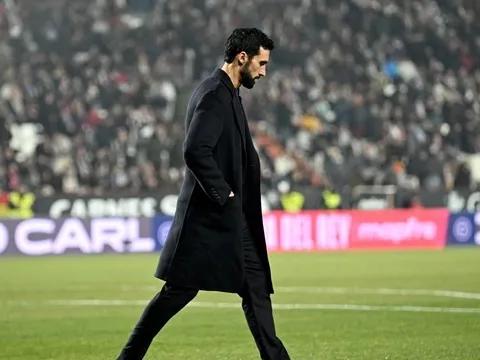 Nỗi lo Courtois phủ bóng ngày Mbappe trở lại trận derby Madrid