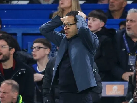 Huyền thoại bức xúc vì Rosenior đang làm rối loạn Chelsea