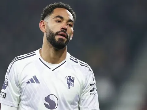 Matheus Cunha ám chỉ trọng tài sau trận hòa của Man United