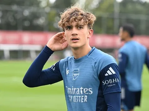 Hai sao Arsenal khiến thần đồng Max Dowman nể phục