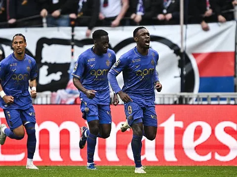 Endrick kiến tạo vô ích, Balogun giúp Monaco ngược dòng Lyon