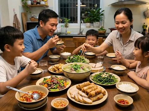 Muối ăn: 4 loại quen thuộc nhiều người dùng mỗi ngày nhưng tiềm ẩn rủi ro sức khỏe