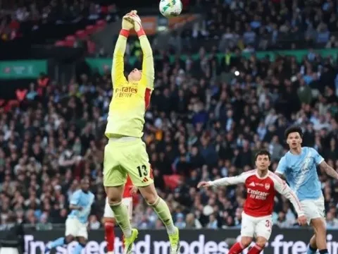 Arteta kiên quyết bảo vệ Kepa sau sai lầm ở chung kết