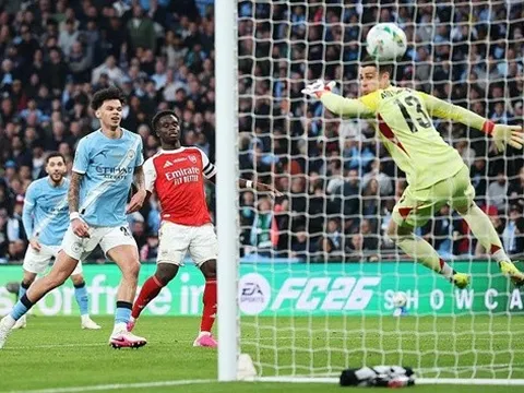 Pep gọi Nico O'Reilly là bản hợp đồng hay nhất mùa giải