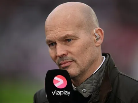 Ljungberg sợ Arsenal dâng ngôi vương Ngoại hạng Anh cho Man City