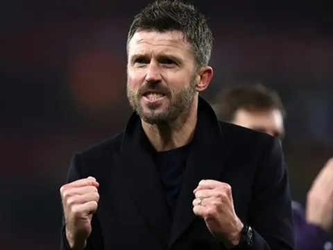 Carrick thăng hoa, MU chưa vội tìm HLV trưởng mới