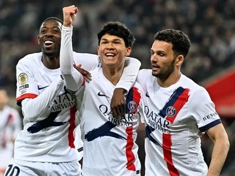 PSG đề nghị hoãn trận gặp Lens để đấu Liverpool