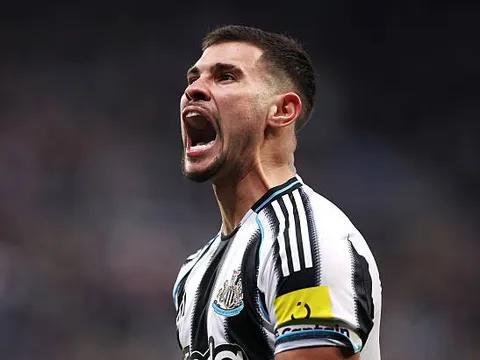 Vụ Bruno Guimaraes chỉ là màn tung hỏa mù của Man Utd?