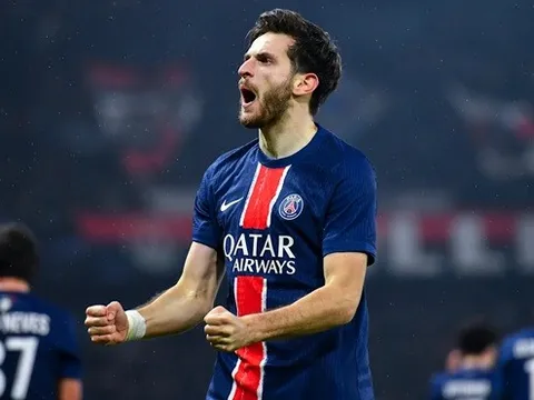 Romano xác nhận Arsenal săn sao PSG Kvaratskhelia