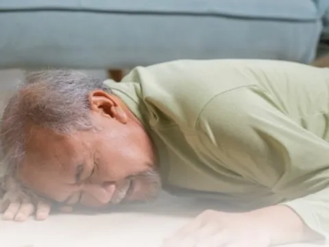 Đột quỵ có thể 'gõ cửa' khi đang ngủ: 3 dấu hiệu cảnh báo sớm tuyệt đối không nên bỏ qua