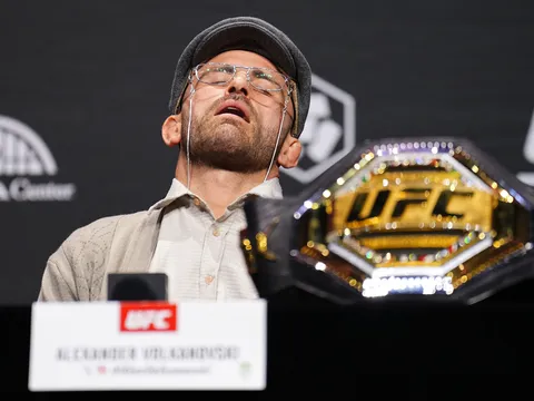 Alexander Volkanovski đáp trả Movsar Evloev: 'Ông già này vẫn còn chiêu', sẵn sàng nghênh chiến kẻ thách thức bất bại