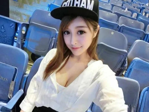 Gái xinh 2k3 thấy cơ thể có biểu hiện lạ liền vào viện khám, bác sĩ siêu âm rồi lắc đầu nói: "Quá muộn"