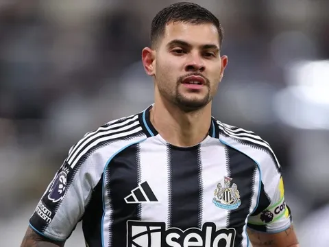 Casemiro hết lời ca ngợi trình độ của Bruno Guimaraes