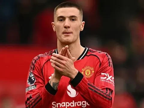 Michael Owen khẳng định Sesko không phải câu trả lời cho MU