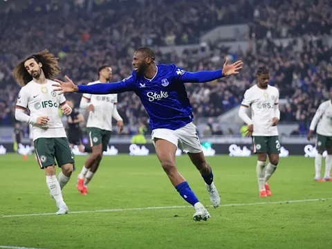 Màn vùi dập Chelsea giúp Beto nhận Cầu thủ xuất sắc nhất tuần