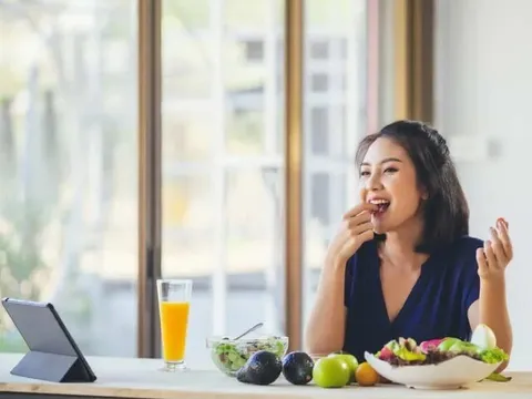 Thời điểm ăn trái cây tốt nhất là khi nào? Một thói quen khi ăn dường như ai cũng làm dễ khiến “bệnh chồng bệnh”