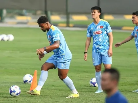 Xuân Son bình phục chấn thương trước trận gặp Bangladesh