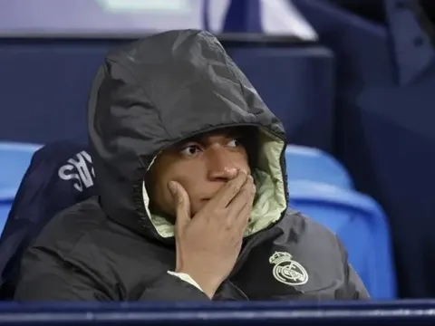Real Madrid sa thải đội ngũ y tế vì kiểm tra nhầm đầu gối Mbappe