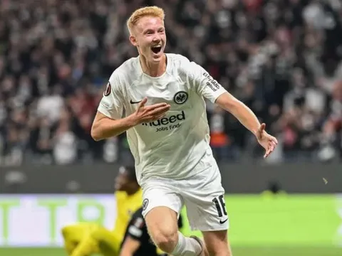 "Rodri của Bundesliga" là chìa khóa trẻ hóa tuyến giữa MU