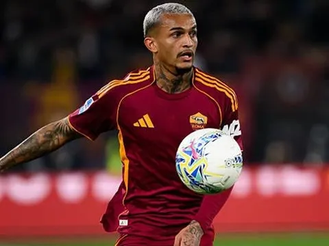 Man City cần quyết đoán để sở hữu Wesley