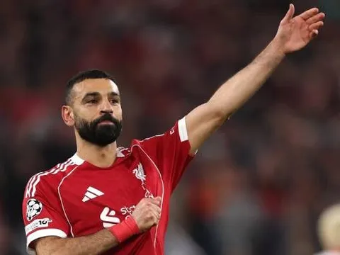 Salah từ bỏ 20 triệu bảng để chính thức rời Liverpool