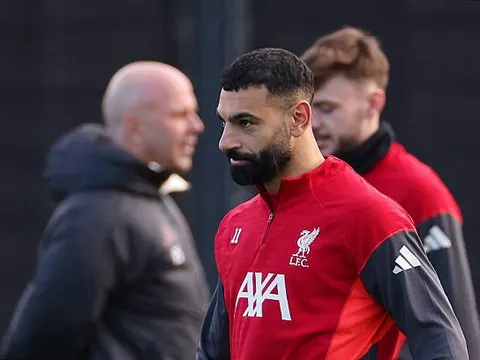 Liverpool bắt tay vào dự án tìm người thừa kế Salah