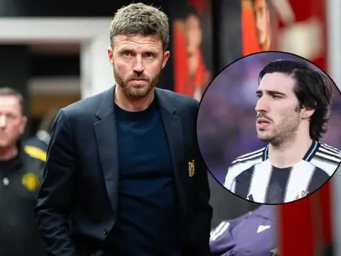 Đại diện úp mở tương lai, MU dốc toàn lực săn Tonali