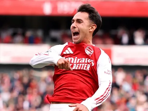 Arsenal tăng lương khủng, trói chân Zubimendi