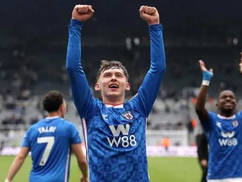 Chris Rigg chứng minh tại sao Man Utd nên sớm chiêu mộ