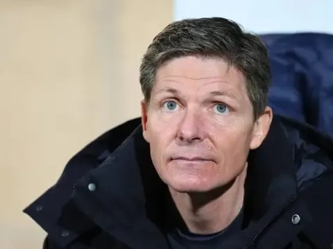 Hai nửa đối lập trong mùa giải kỳ lạ của Crystal Palace