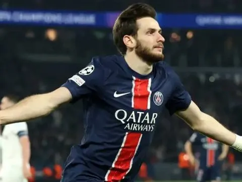 PSG không bán, đại diện Kvaratskhelia vẫn mở cửa cho Arsenal