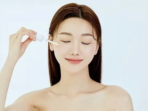 6 sai lầm khi dùng serum khiến da ngày càng xấu và lão hóa nhanh