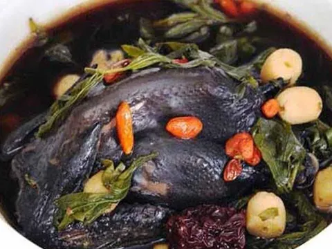 Cách hầm gà tần ngon tại nhà