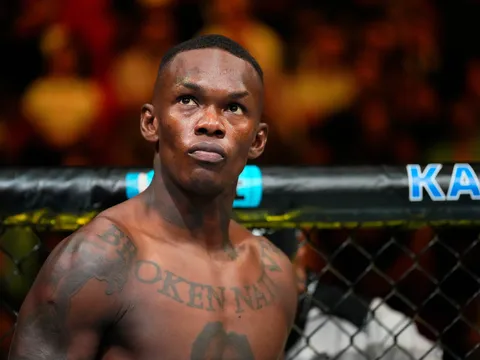 Israel Adesanya và canh bạc ở UFC Seattle: 'Làm sao chúng dám nghi ngờ tôi?'
