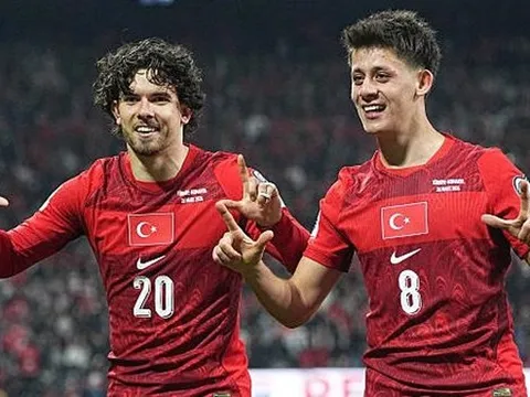 Arda Guler kiến tạo, Thổ Nhĩ Kỳ nhọc nhằn hạ Romania