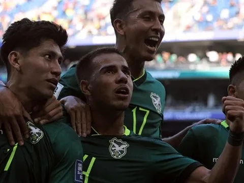 Bolivia thắng ngược Suriname 2-1 để áp sát vé World Cup