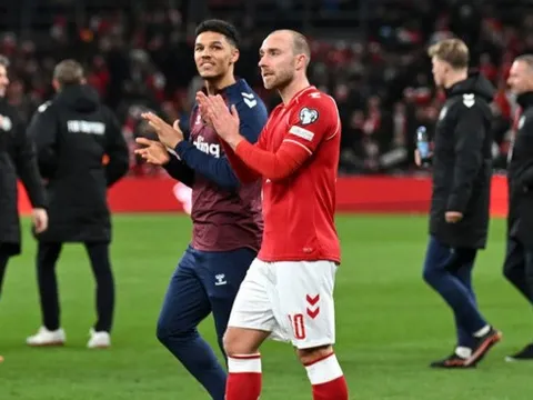 Dự bị 17 phút, Eriksen vẫn khiến Hojlund lu mờ tại tuyển Đan Mạch