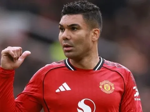 Romano úp mở kịch bản Casemiro trở lại Real Madrid