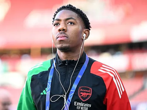 Vì sao Arsenal có thể mất Lewis-Skelly vào tay Man Utd?
