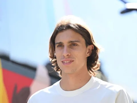 Bản giao hưởng tối giản mang hơi thở điện ảnh của Calafiori